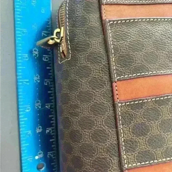 Celine Macadam vintage leather top handle bag. Great condition - gold hardware - Picture 10 of 16